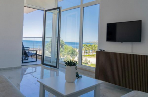Horizon Residence - Beachfront Apartments